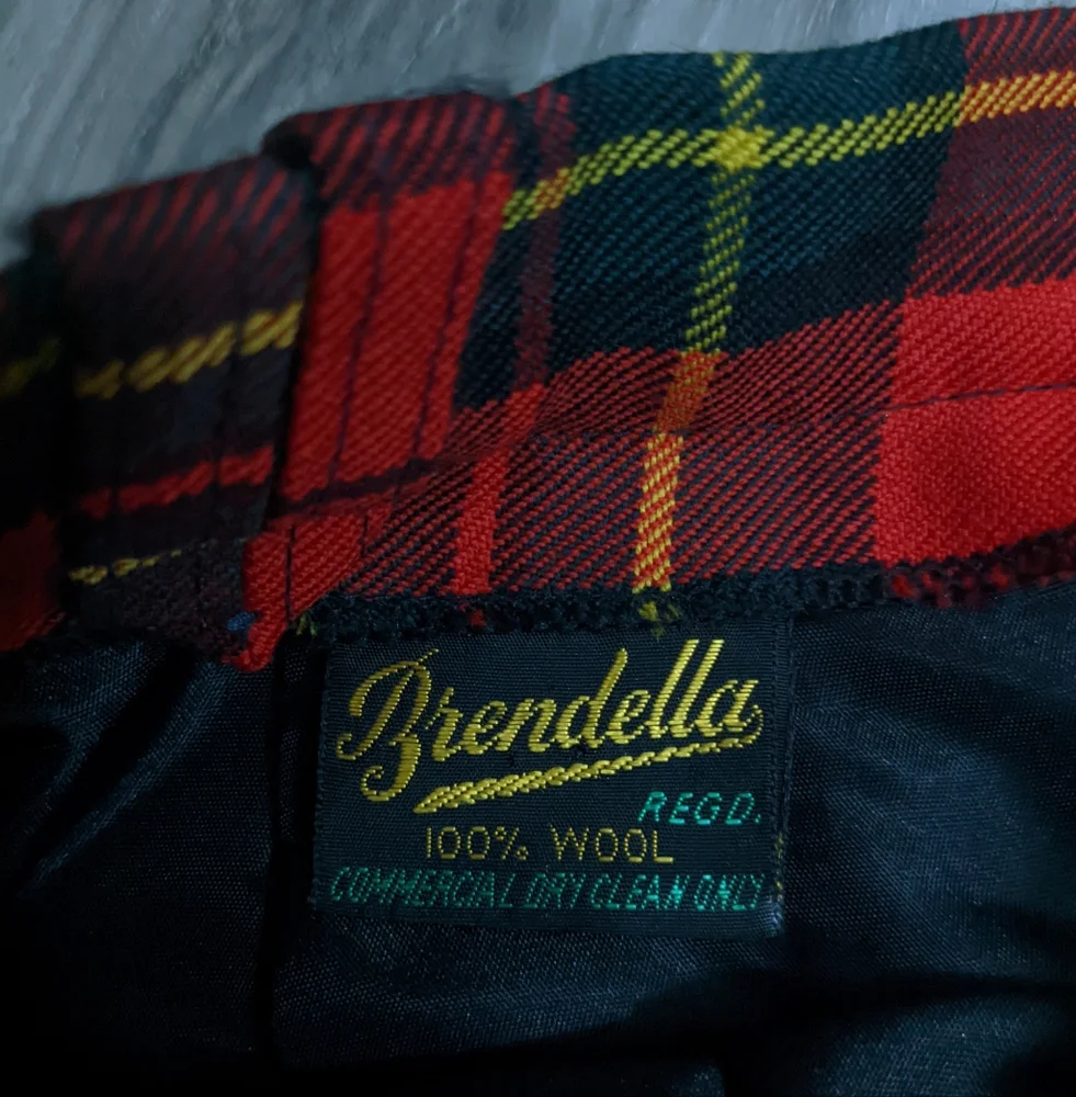 Vtg Brendella 100% Wool Plaid Midi Skirt‎ Size 26